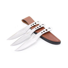 Load image into Gallery viewer, UNITED CUTLERY GIL HIBBEN LARGE TRIPLE SET THROWING KNIVES BLADE GH455C GH455
